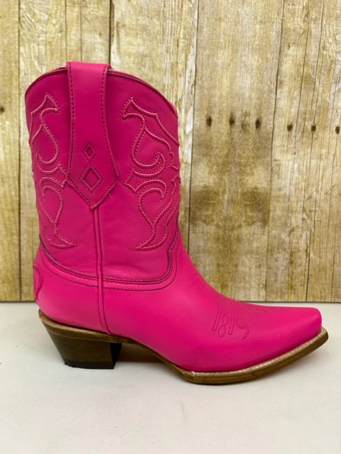 Corral - Z5137 Fuchsia Embroidery - Image 2